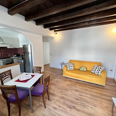 Lovely 1 Bdr Apartment In Paolo Sarpi Milan Luaran gambar