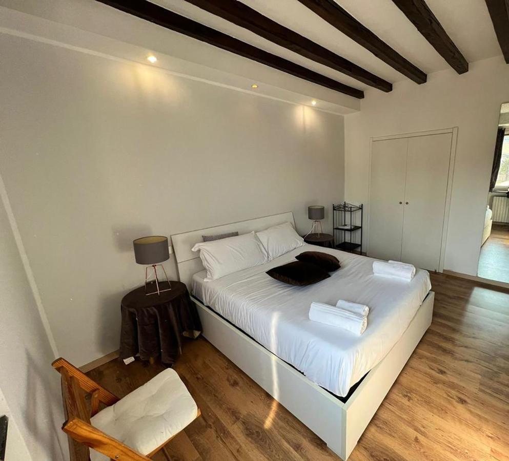 Lovely 1 Bdr Apartment In Paolo Sarpi Milan Luaran gambar